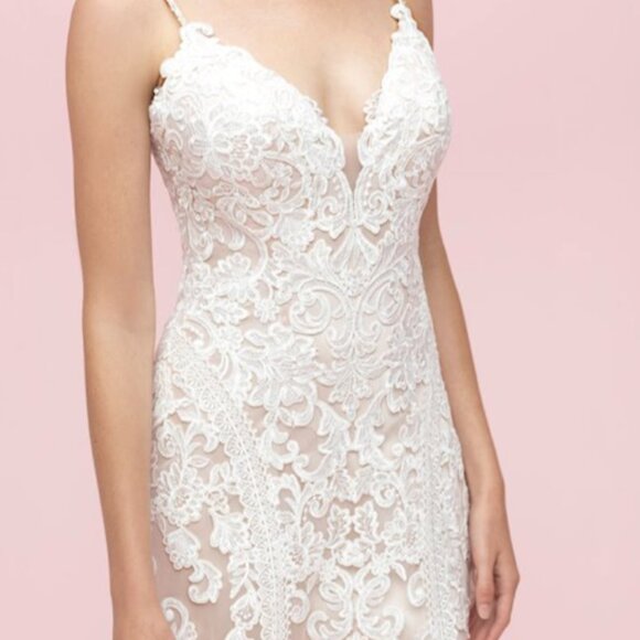 Allure Romance style 3219 - Picture 2 of 3